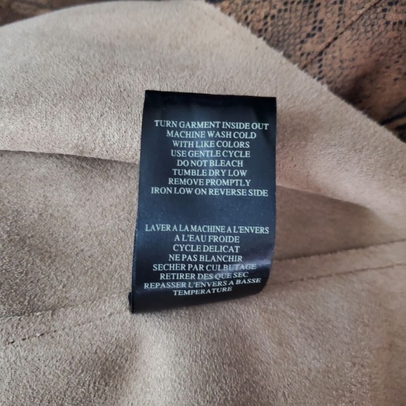 BLANKNYC Snake Print Soft Faux Suede Long Coat Size Medium - Picture 9 of 9